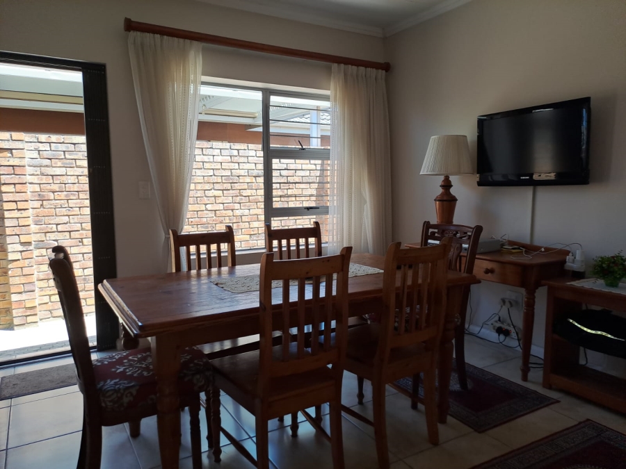 2 Bedroom Property for Sale in Dormehls Drift Western Cape